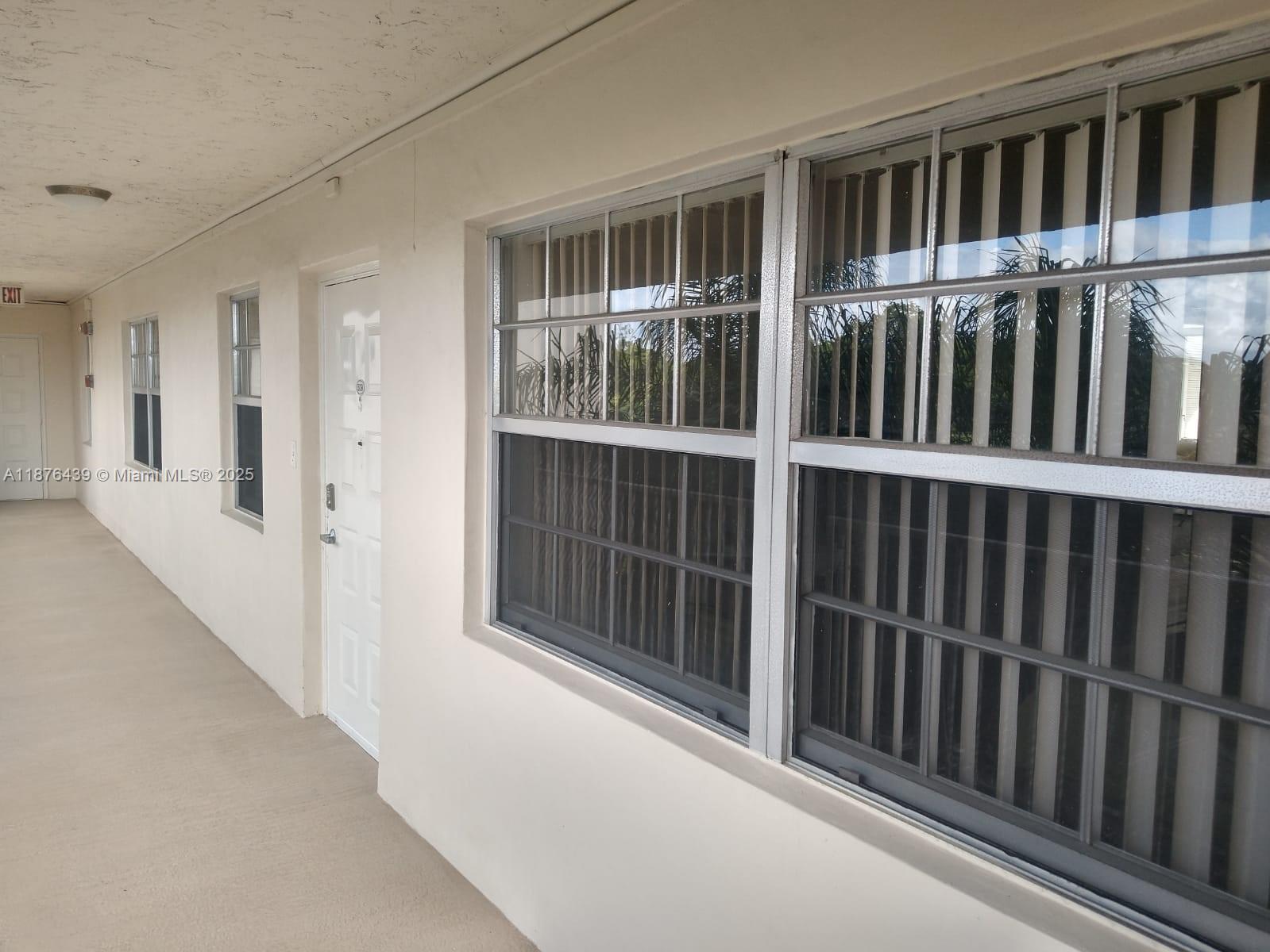 NO 112 PALM-AIRE COUNTRY - Residential Lease