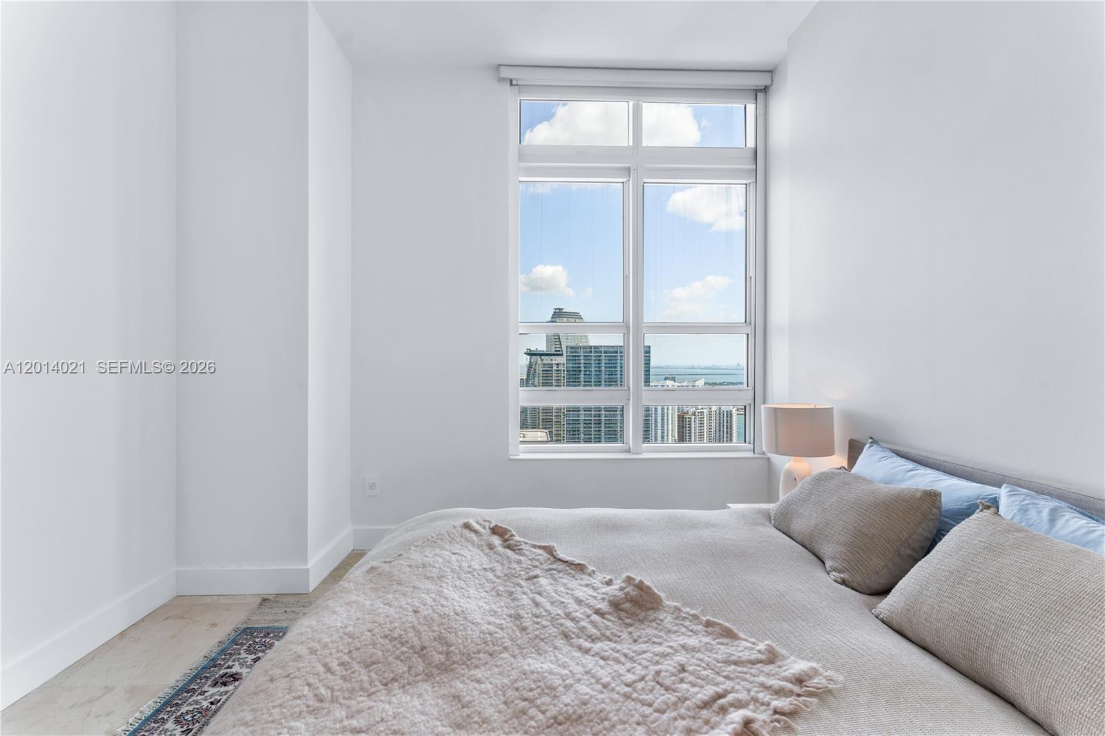 THE PLAZA 851 BRICKELL CO - Residential Lease