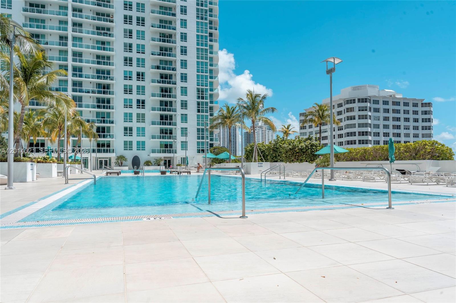 THE PLAZA 851 BRICKELL CO - Residential Lease
