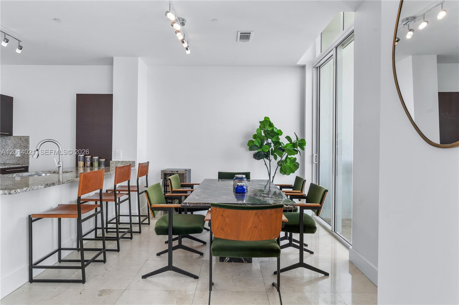 THE PLAZA 851 BRICKELL CO - Residential Lease