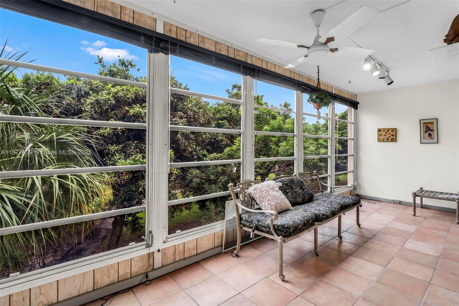 ANTIGUA VILLAGE II A COND - Residential Lease