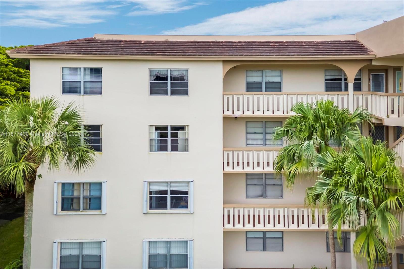ANTIGUA VILLAGE II A COND - Residential Lease