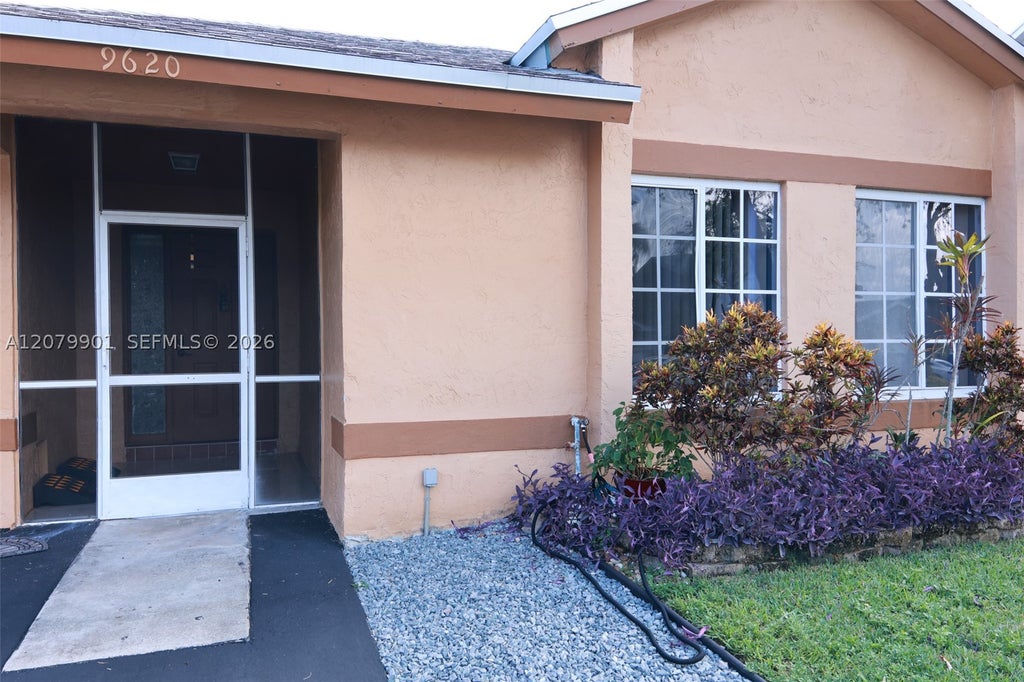 Photo of 9620 SW 9th Ct, Pembroke Pines, FL 33025 (MLS # A12079901)