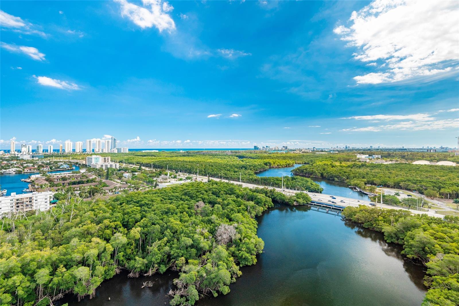 16385 Biscayne Bvd Blvd 2118, North Miami Beach, Miami-Dade County, Florida - 2 Bedrooms  
2 Bathrooms - 