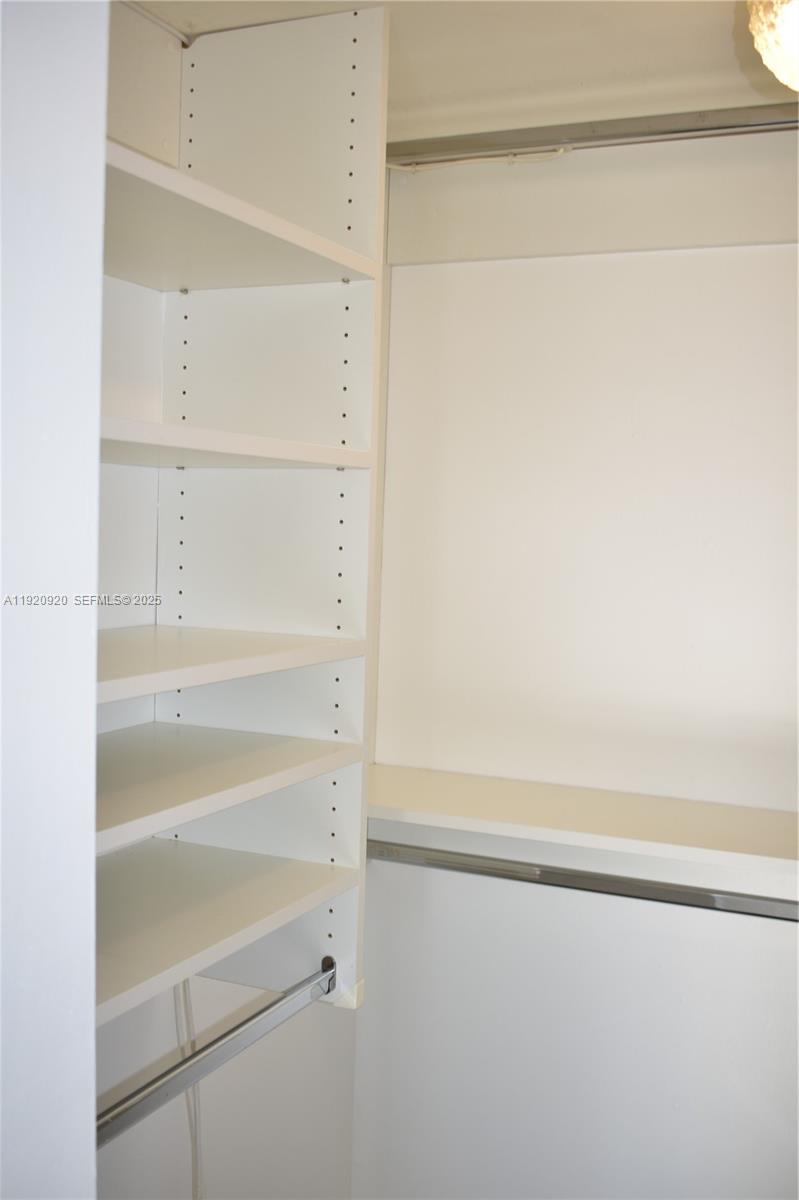 SUNRISE LAKES 105 CONDO - Residential