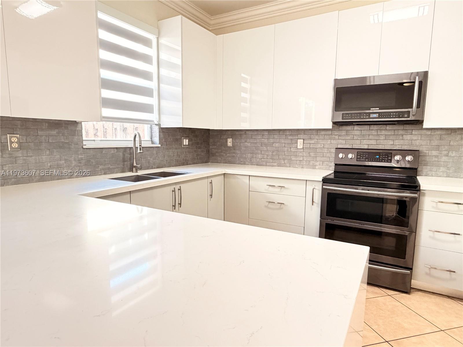 COURTS AT TUSCANY - Residential