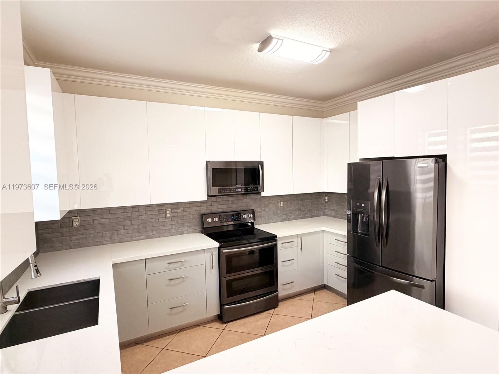 COURTS AT TUSCANY - Residential