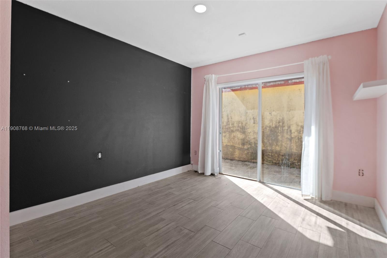 MOODY DRIVE ESTATES - Residential