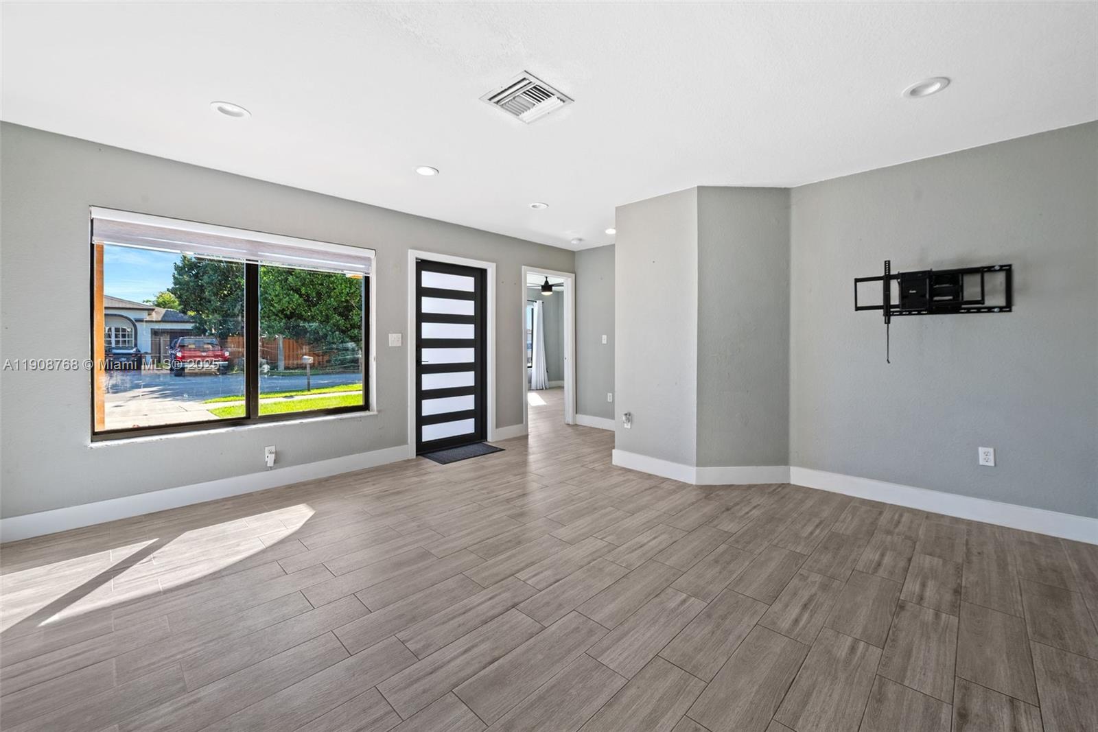 MOODY DRIVE ESTATES - Residential