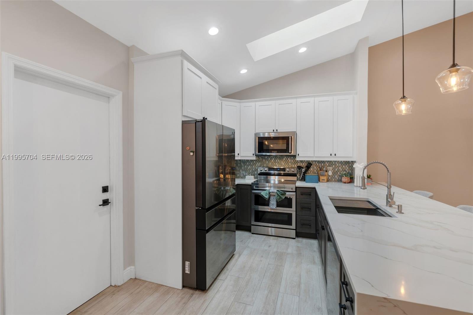 MNR FOREST 3 - Residential Lease