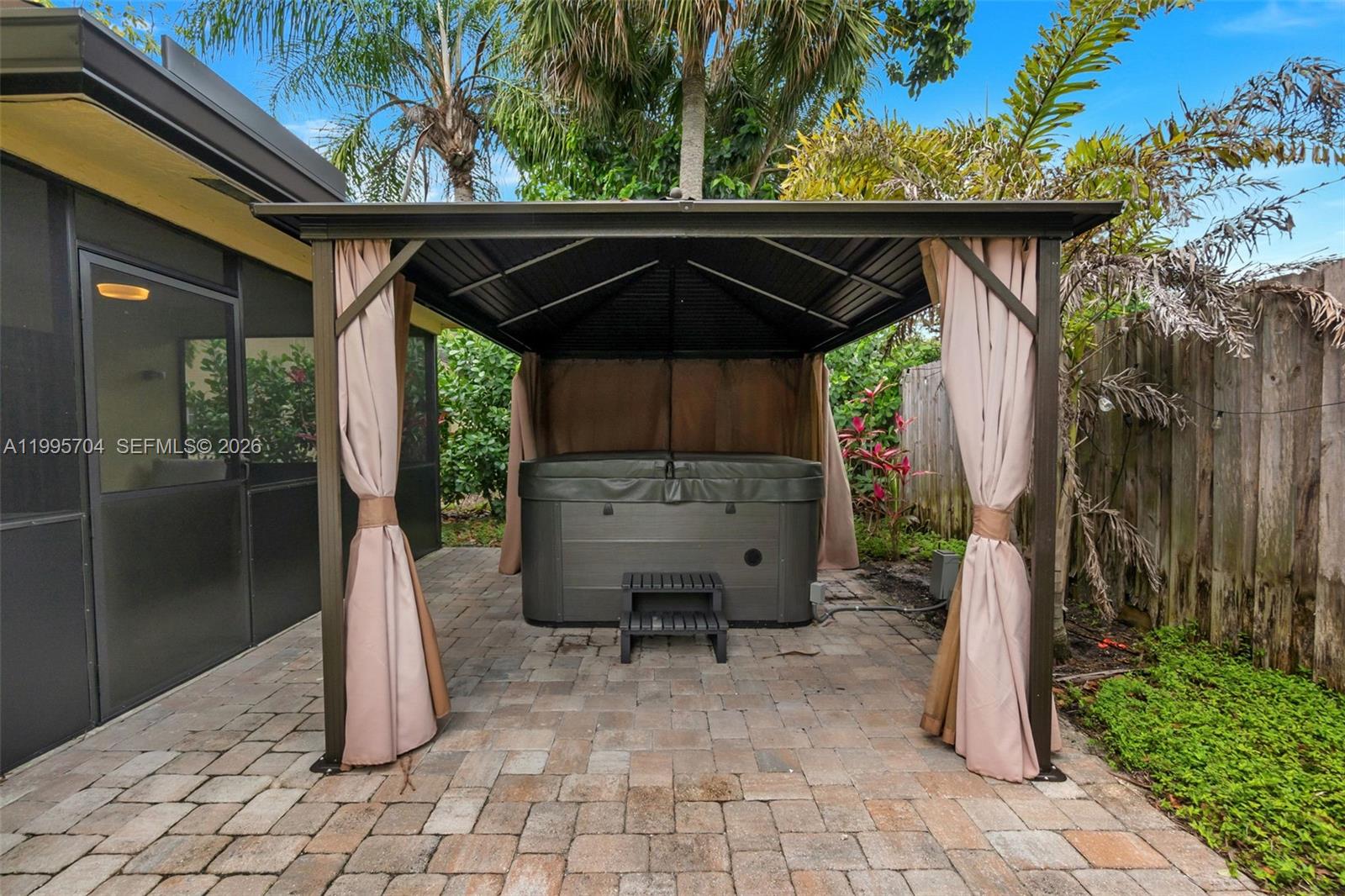 MNR FOREST 3 - Residential Lease