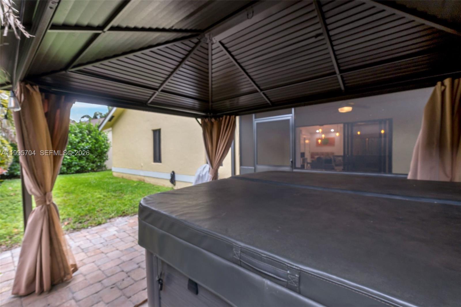 MNR FOREST 3 - Residential Lease