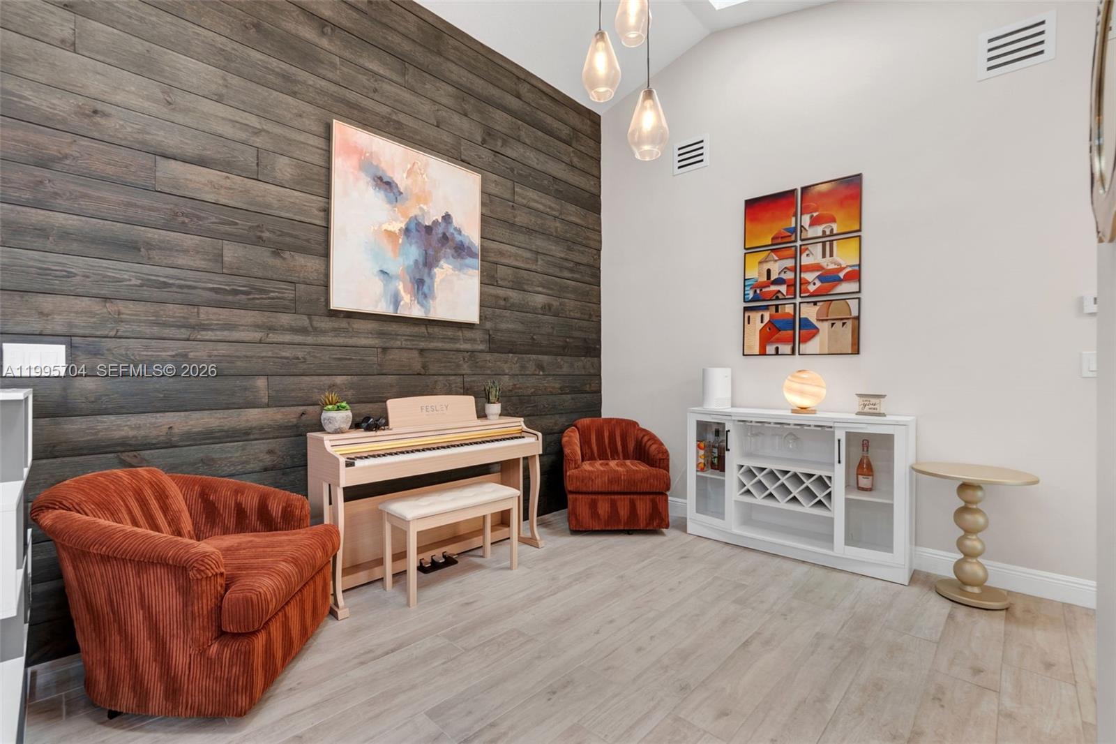 MNR FOREST 3 - Residential Lease