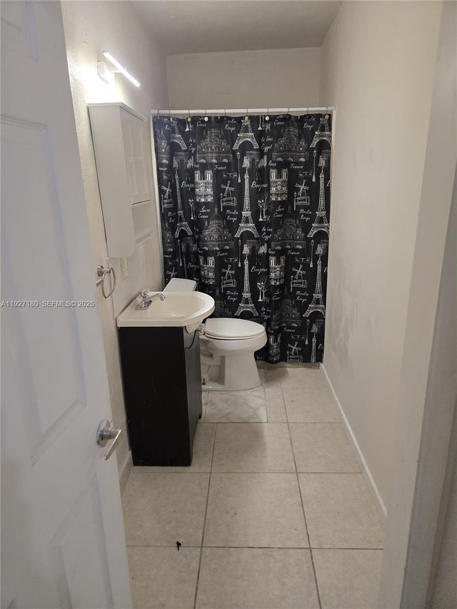 BUNCHE PARK 1 ADDN - Residential Lease