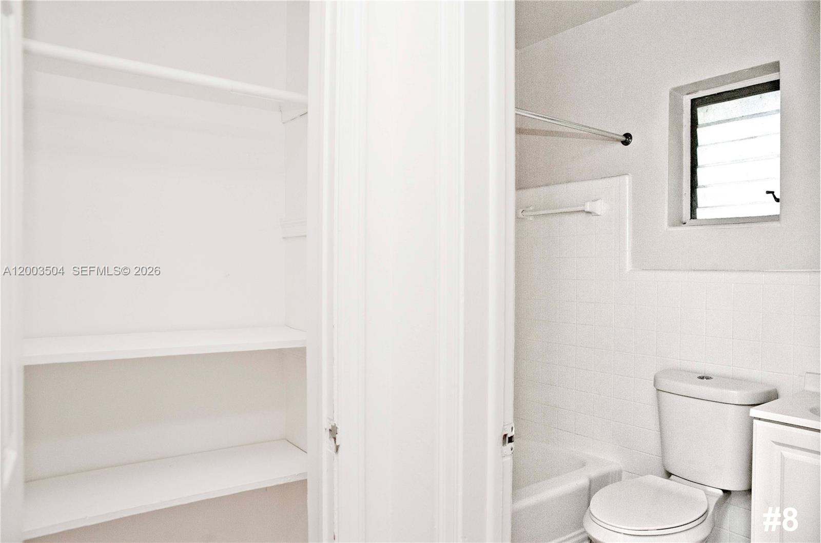 ¤HOLLYWOOD LITTLE RANCHES - Residential Income