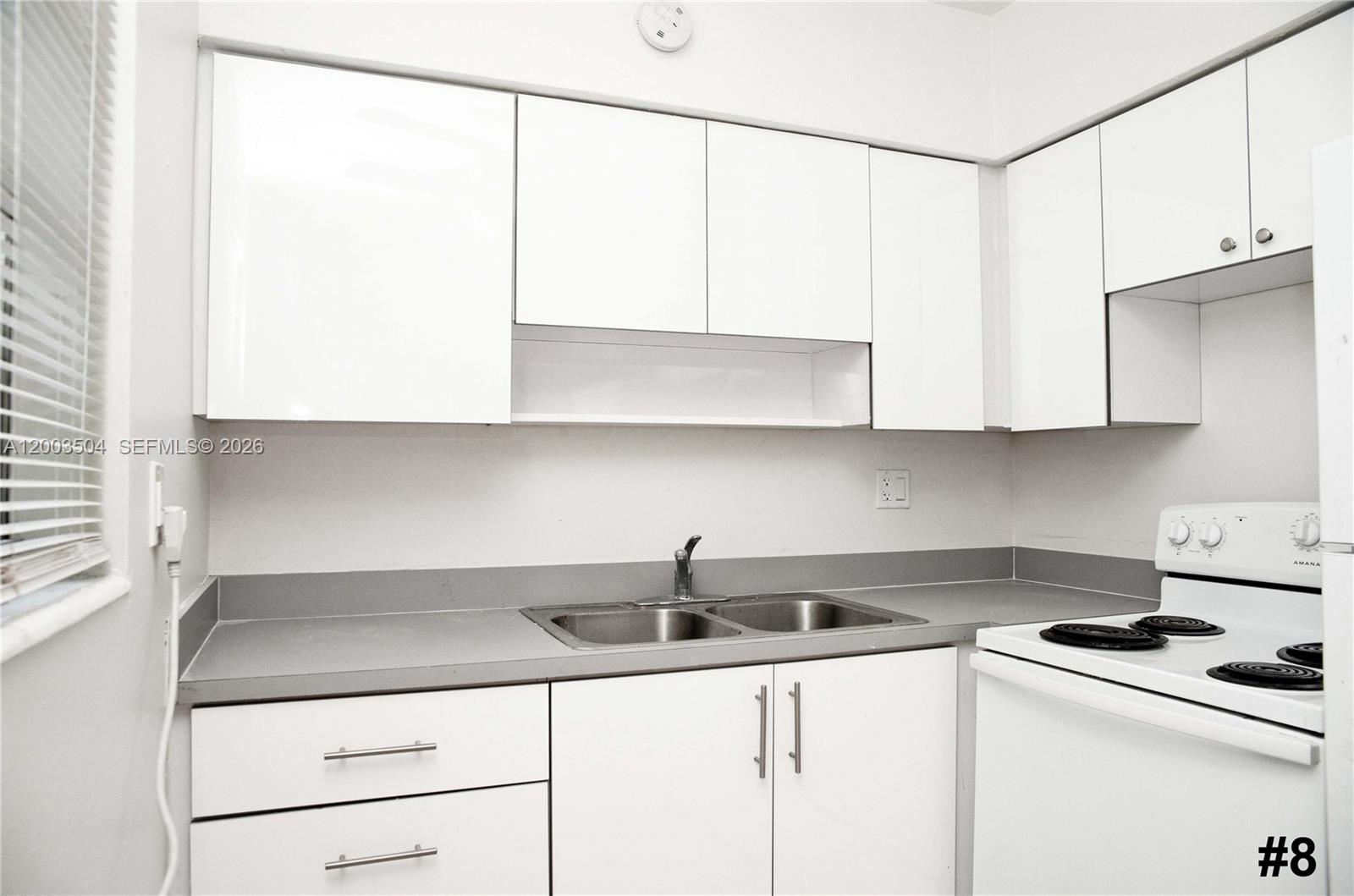 ¤HOLLYWOOD LITTLE RANCHES - Residential Income