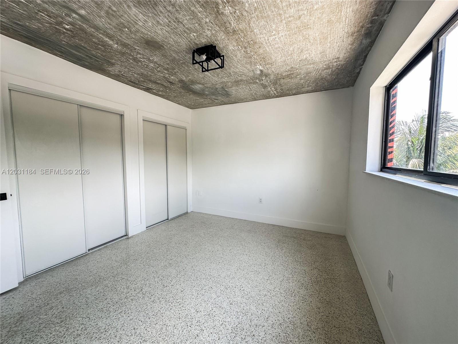 190 NW 69th St 8