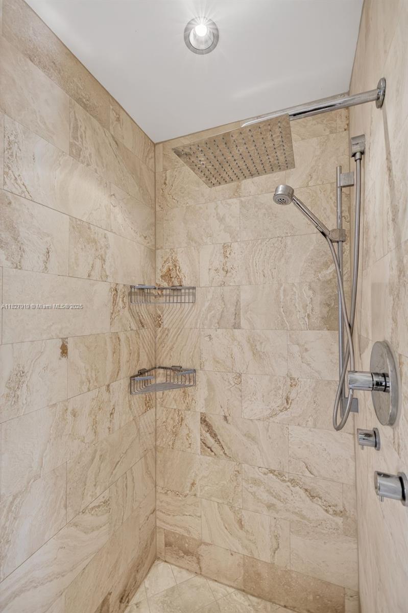 SUNSET TRAILS NO 4 - Residential Lease