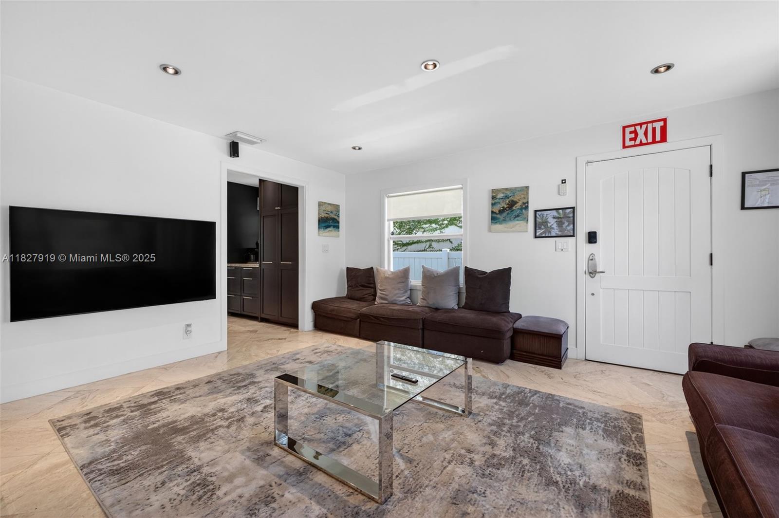 SUNSET TRAILS NO 4 - Residential Lease