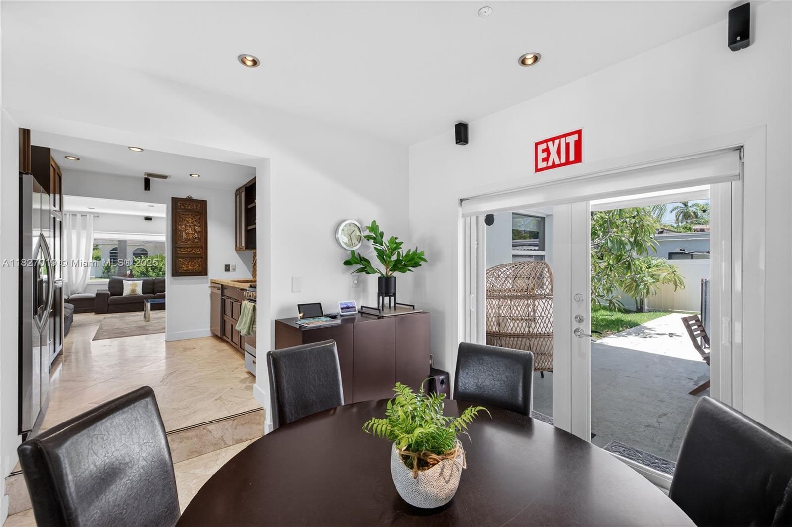 SUNSET TRAILS NO 4 - Residential Lease