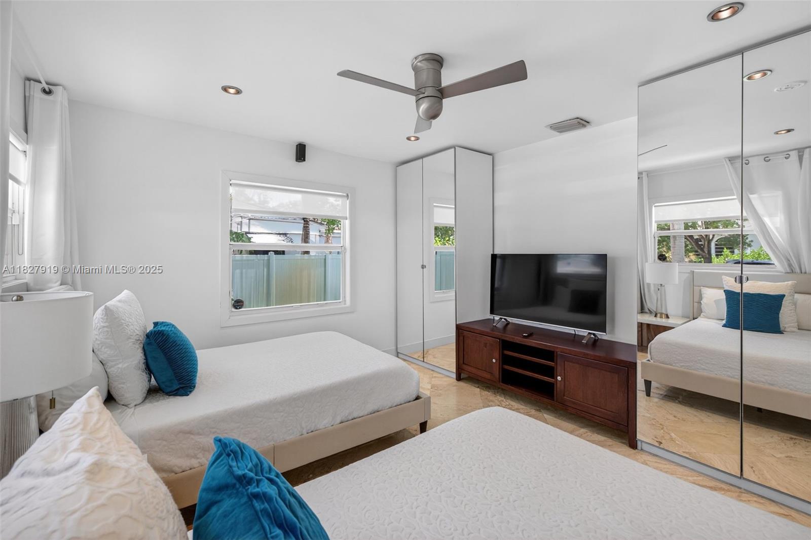 SUNSET TRAILS NO 4 - Residential Lease