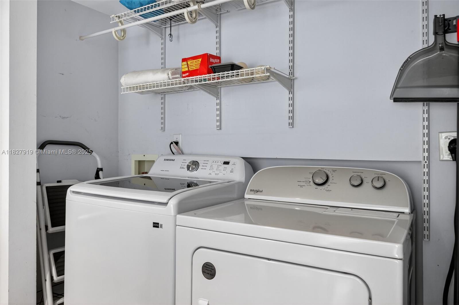 SUNSET TRAILS NO 4 - Residential Lease