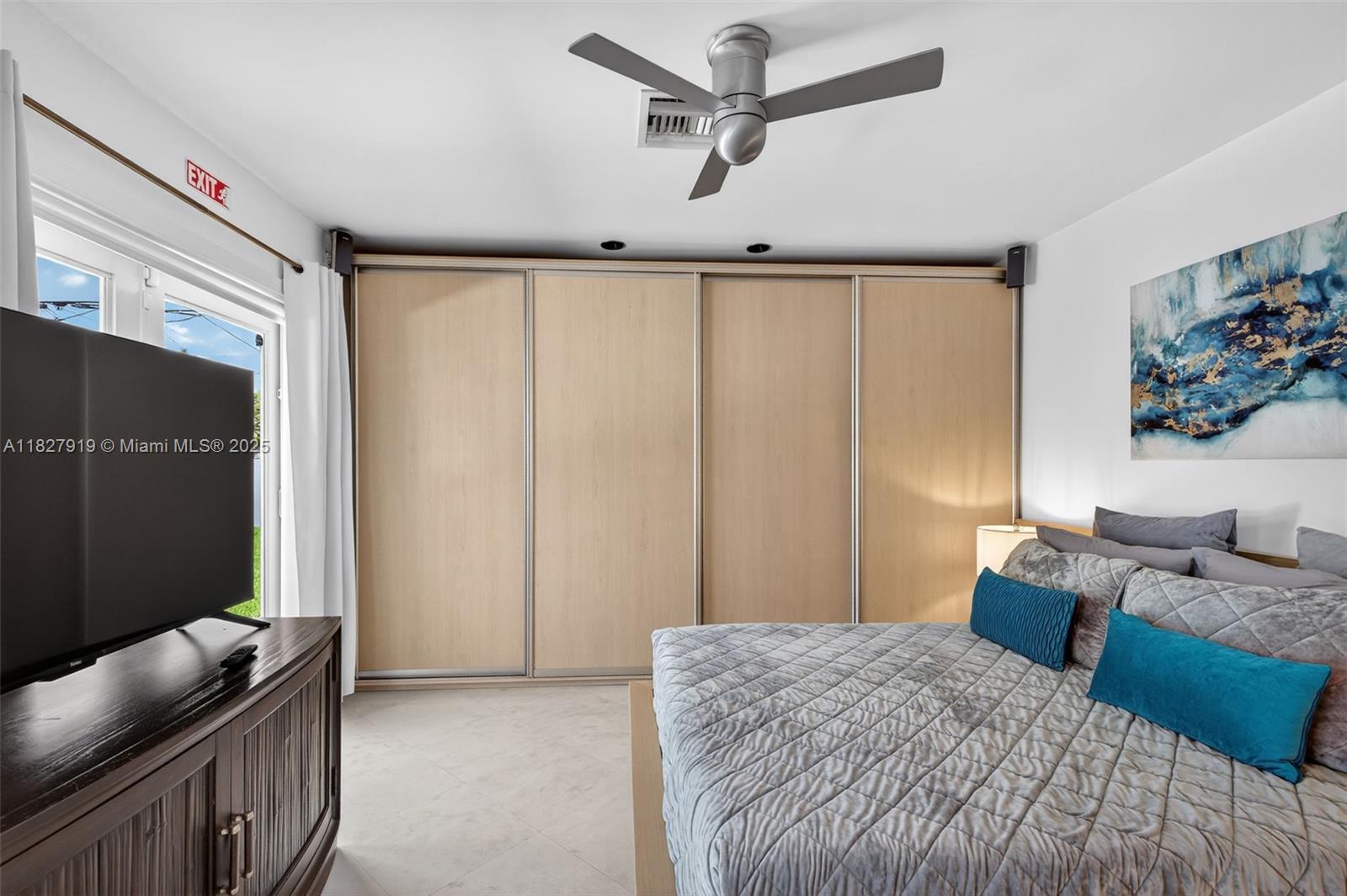 SUNSET TRAILS NO 4 - Residential Lease