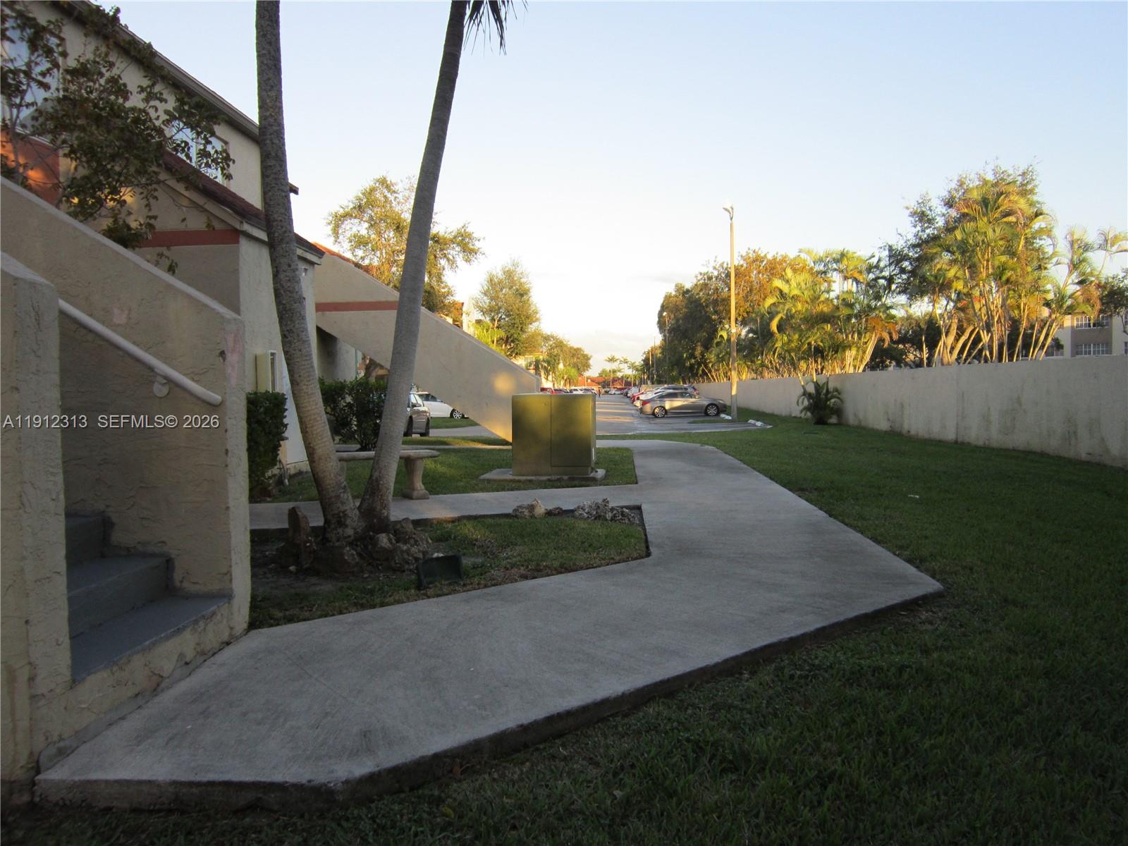 VILLA RUSTICA I CONDO - Residential