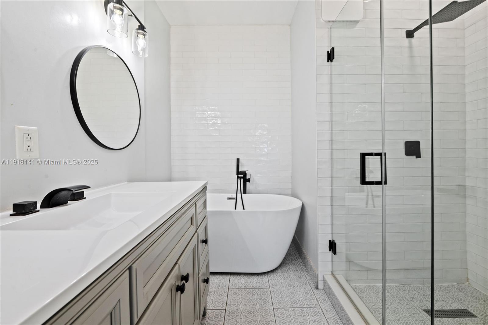 PEMBROKE ISLES V - Residential Lease