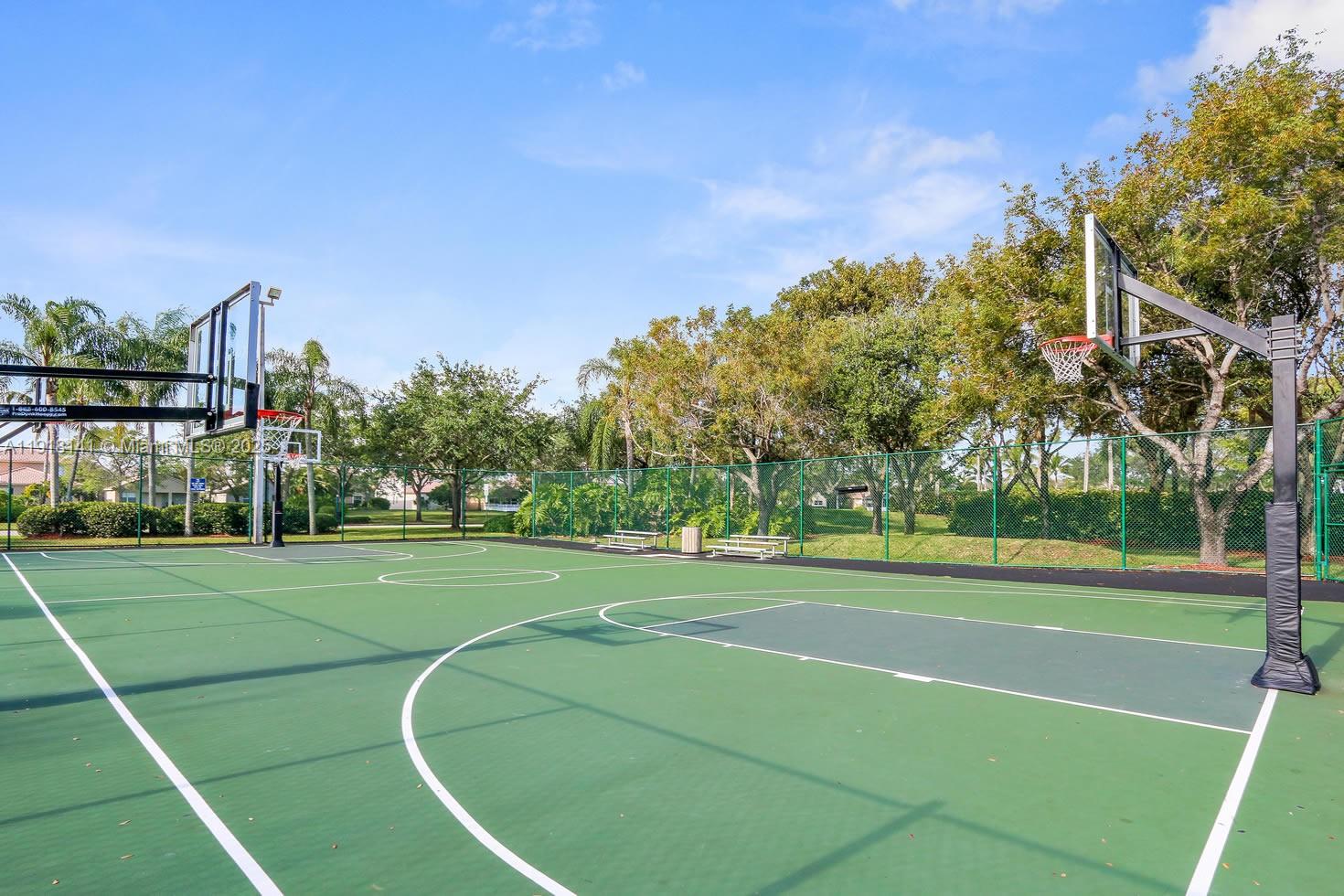 PEMBROKE ISLES V - Residential Lease