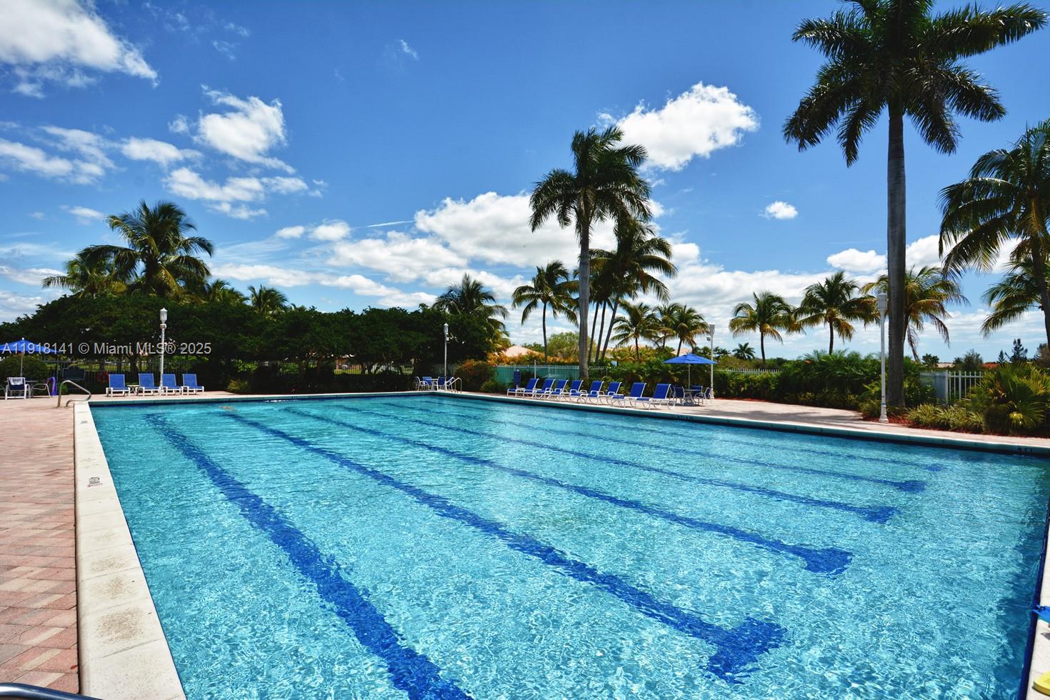 PEMBROKE ISLES V - Residential Lease