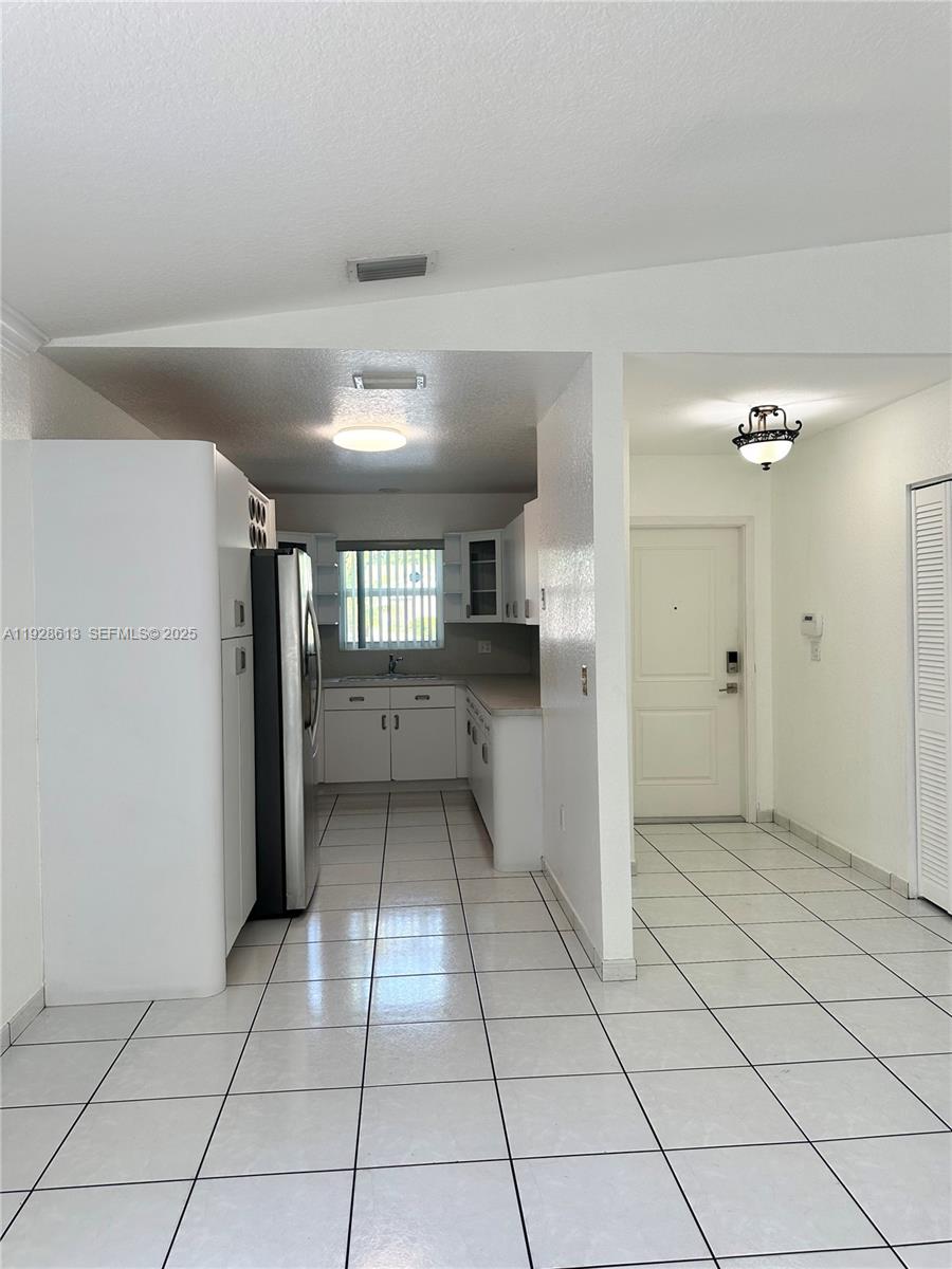 PRINCETONIAN SUB SEC 5 - Residential Lease