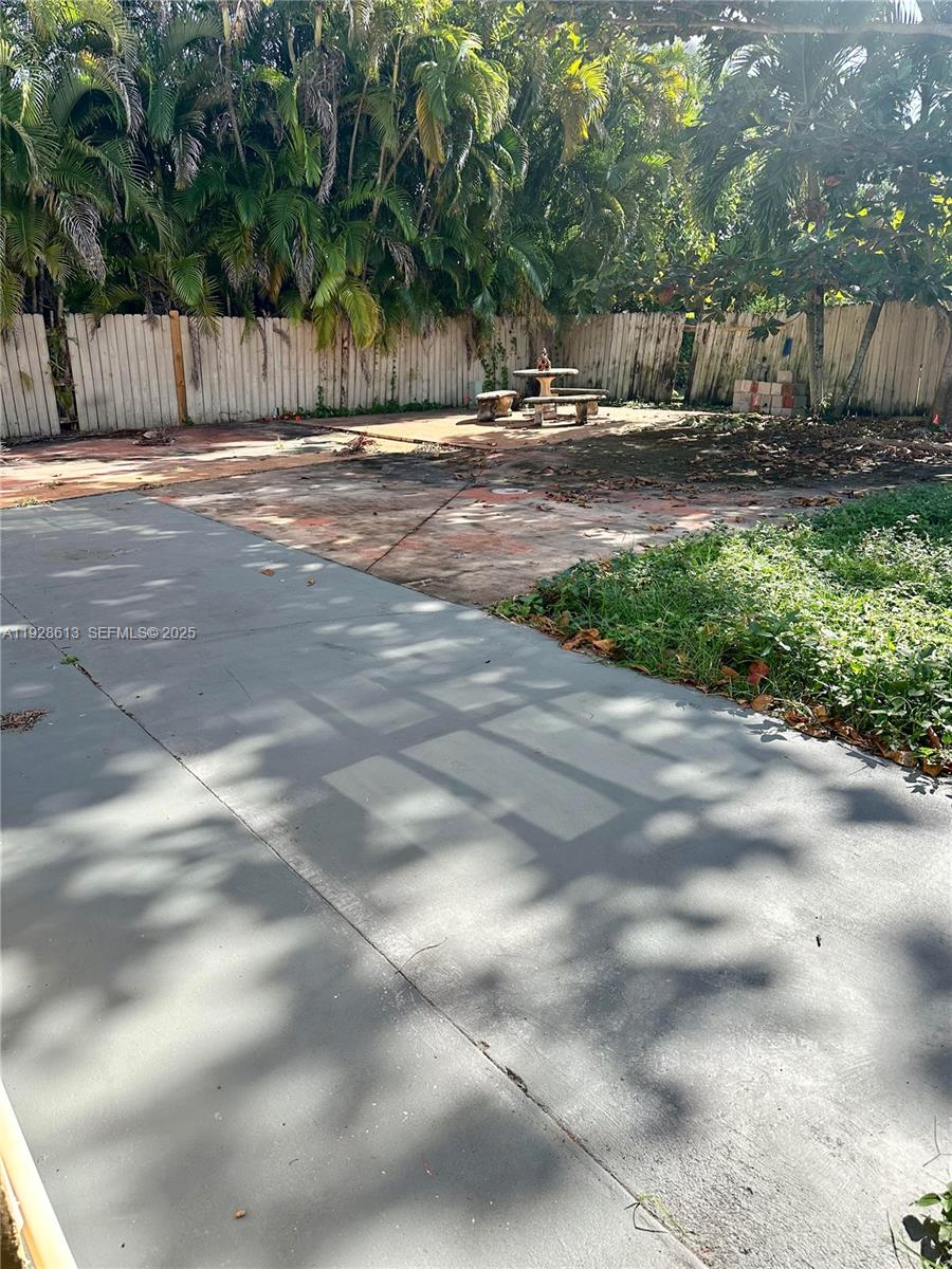 PRINCETONIAN SUB SEC 5 - Residential Lease