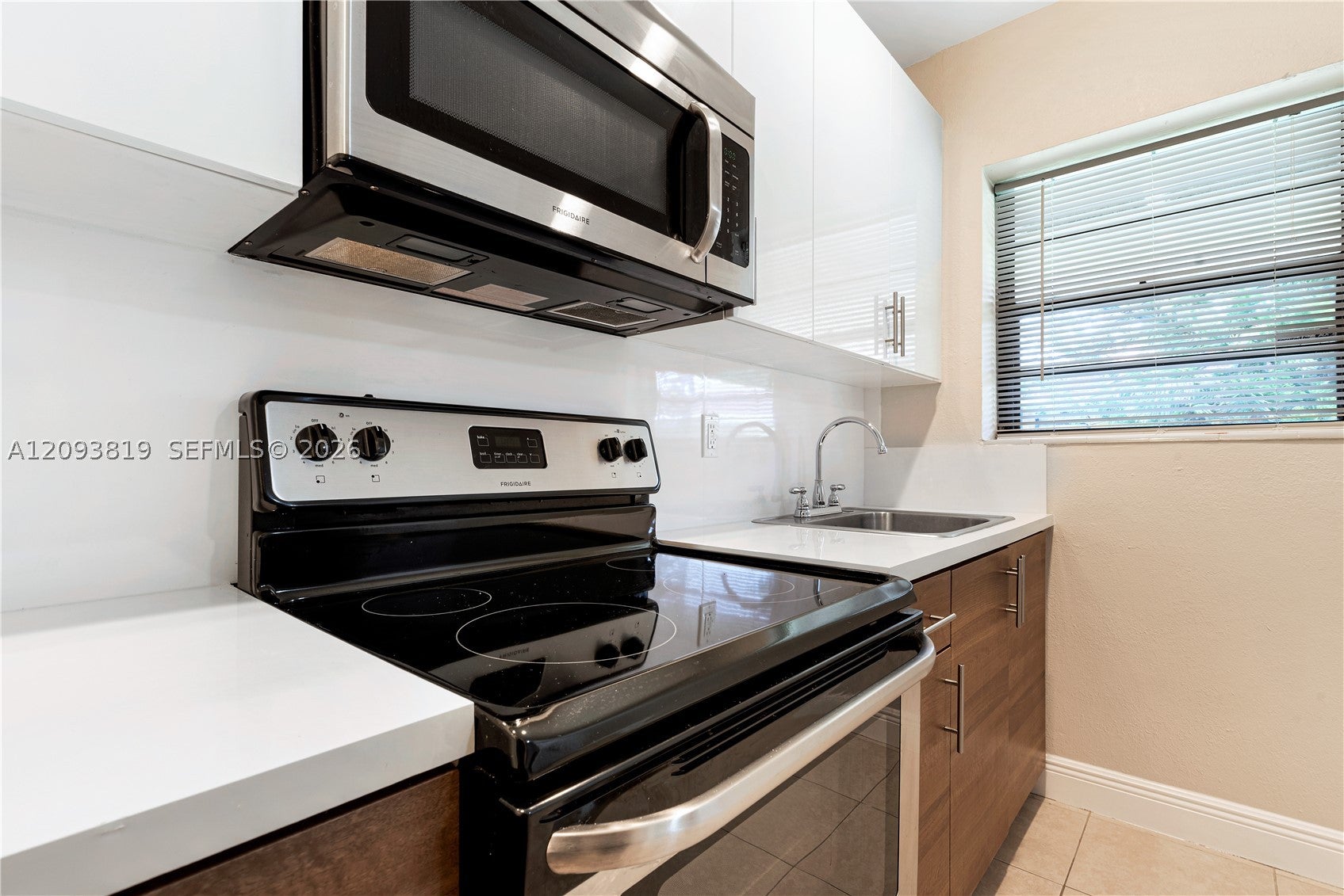 214 Salamanca Ave 3