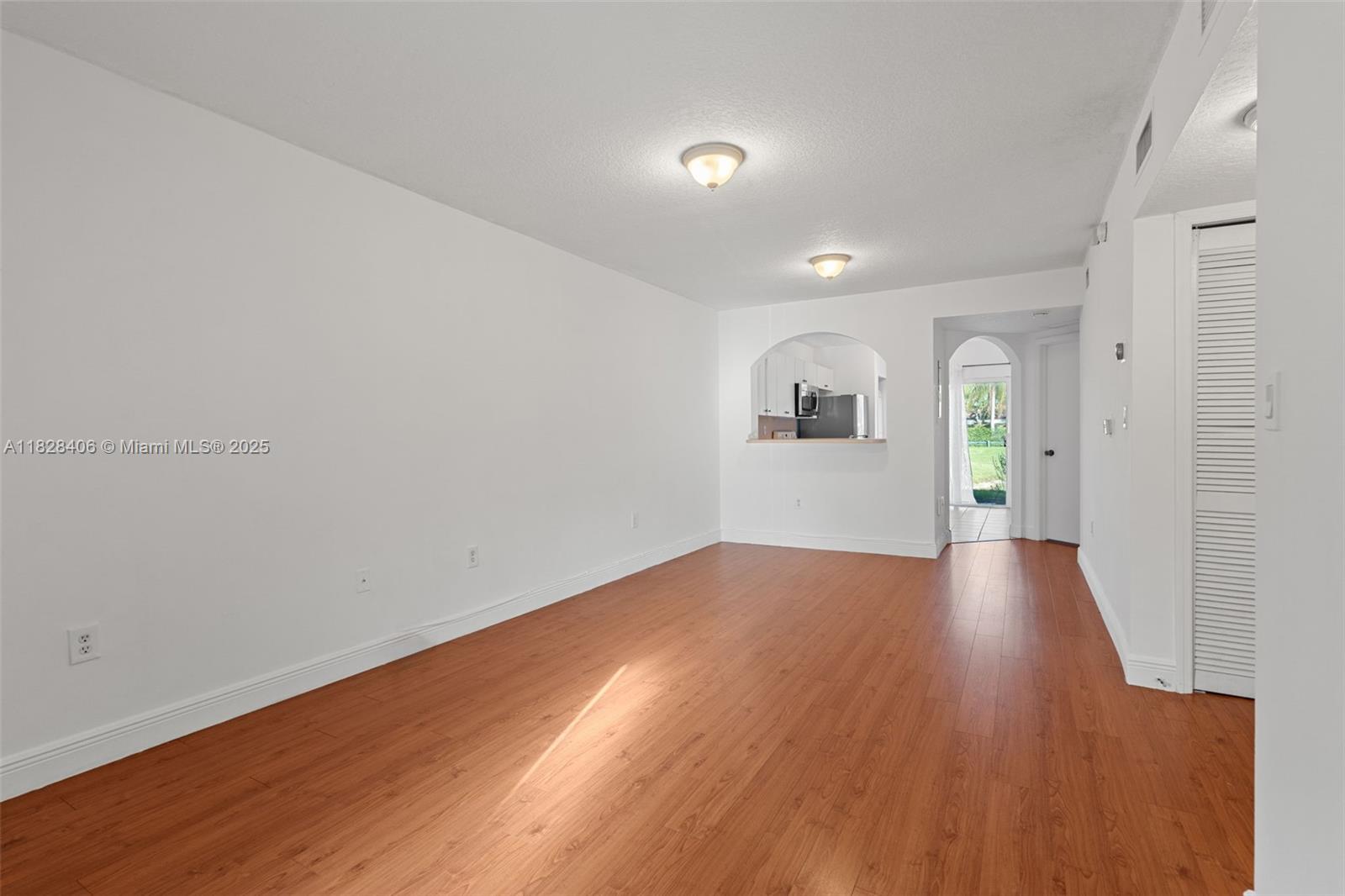 945 NE 34th Ave 103