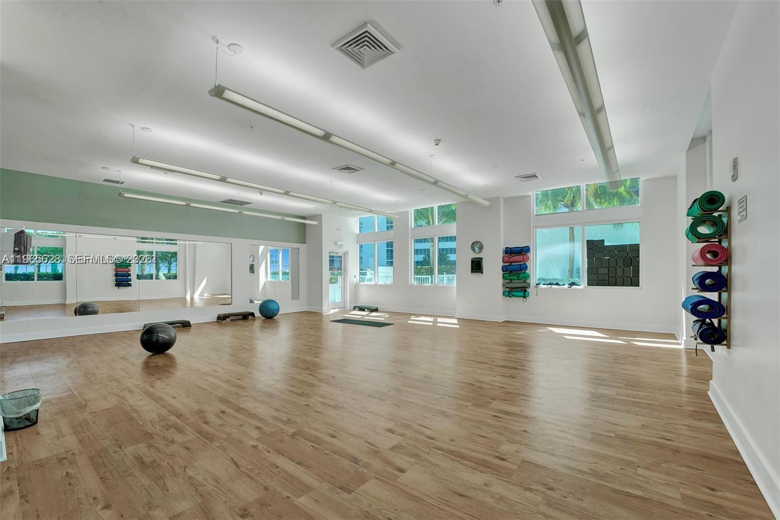 QUANTUM ON THE BAY CONDO - Residential