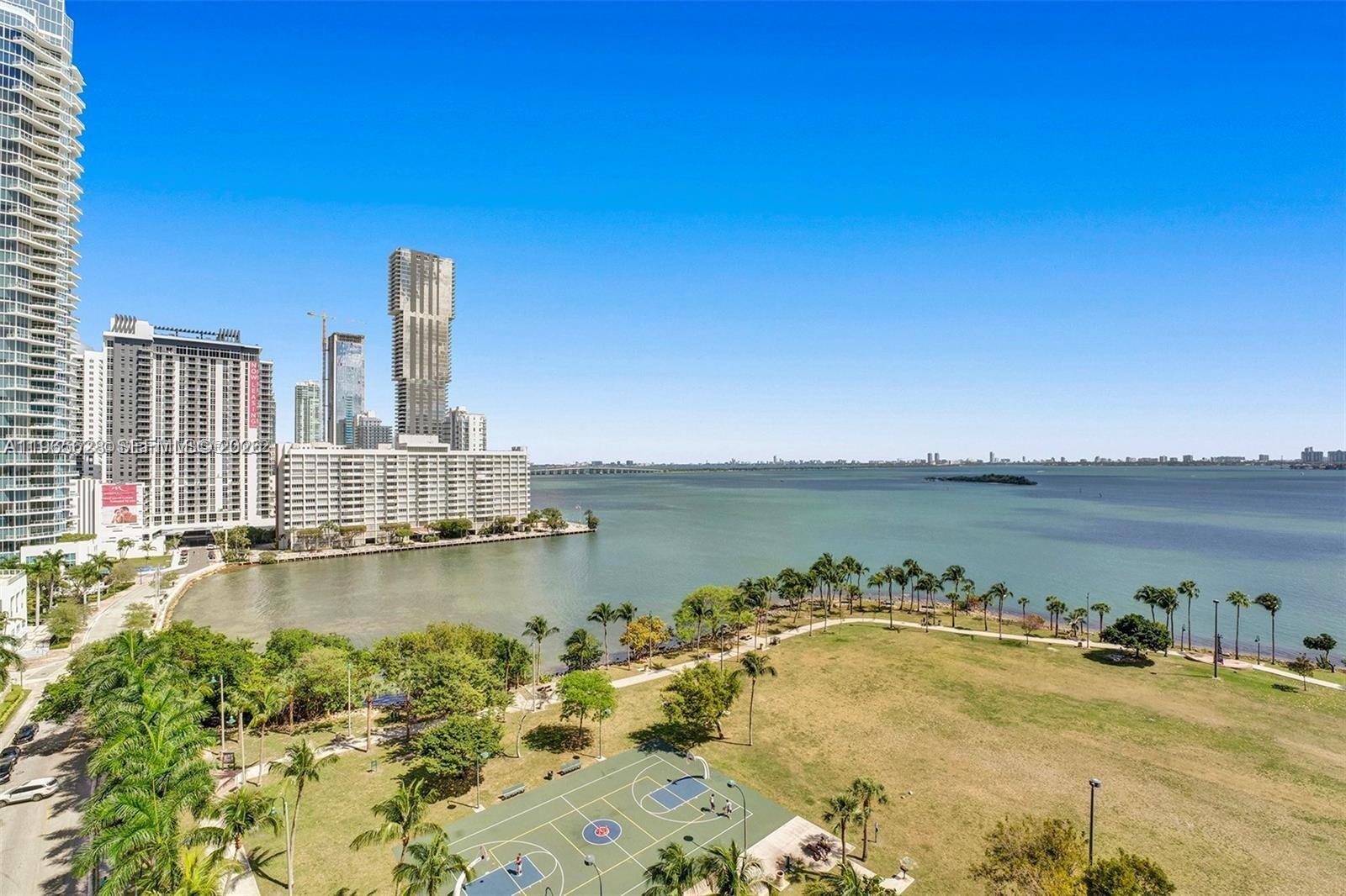 QUANTUM ON THE BAY CONDO - Residential