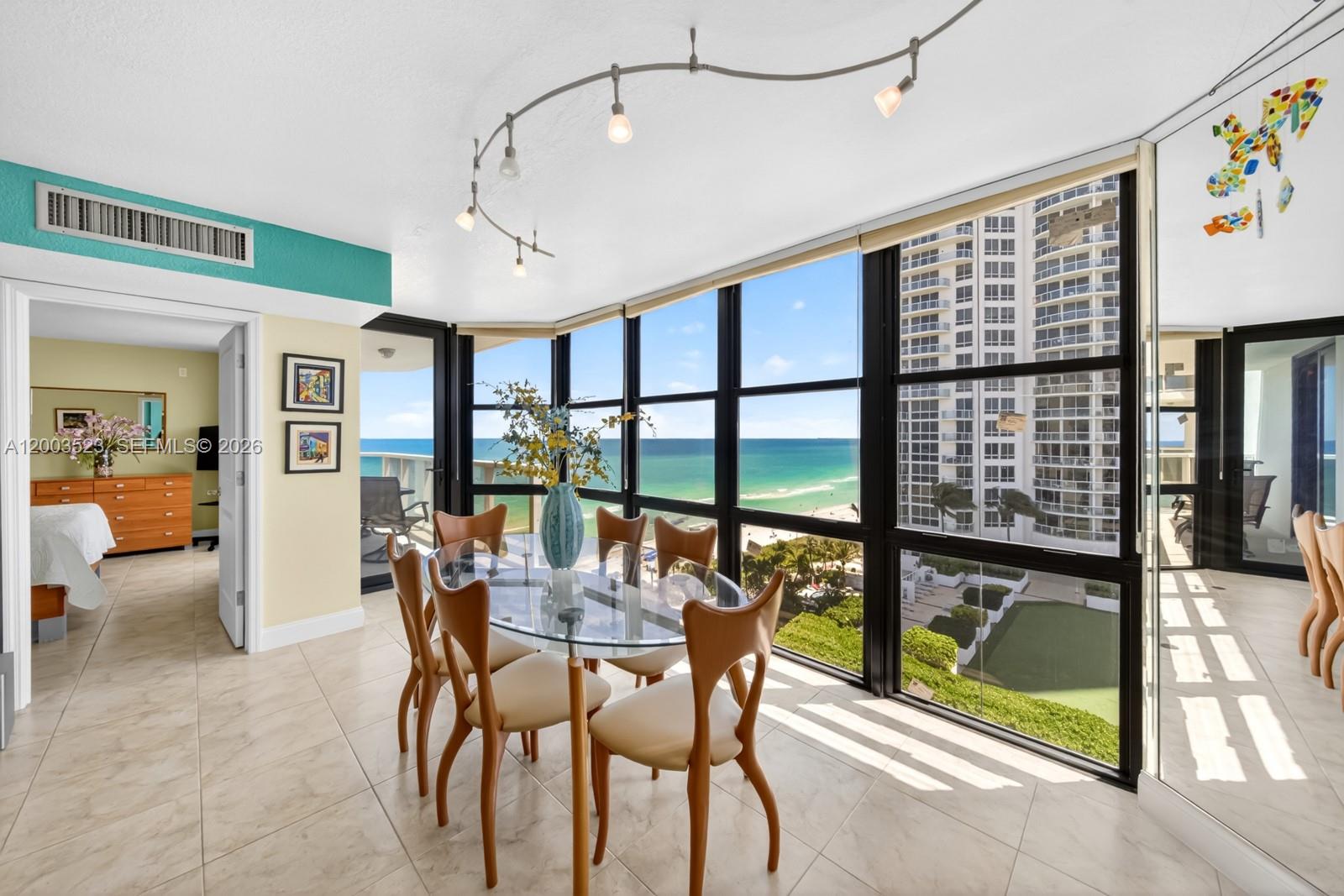 MAR DEL PLATA CONDO - Residential