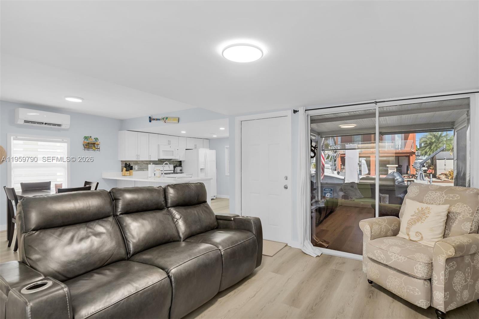 KEY LARGO TRAILER VILLAGE - Residential