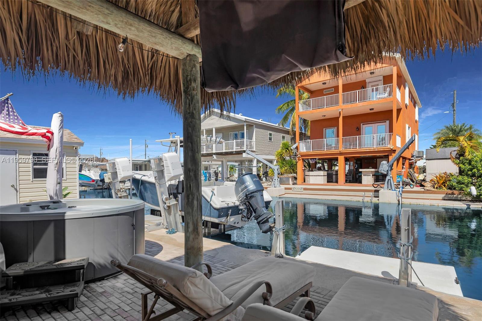 KEY LARGO TRAILER VILLAGE - Residential