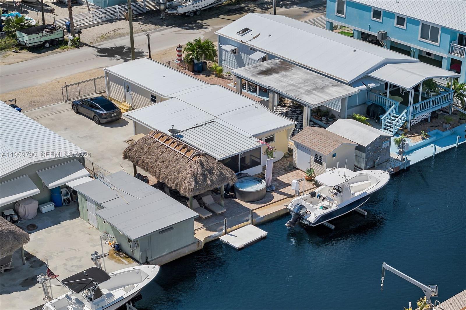 KEY LARGO TRAILER VILLAGE - Residential