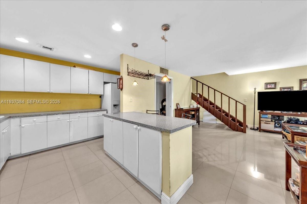 LAKES OF ACADIA UNIT 4 TH - Residential