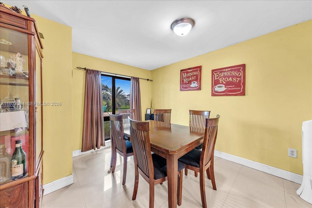 LAKES OF ACADIA UNIT 4 TH - Residential