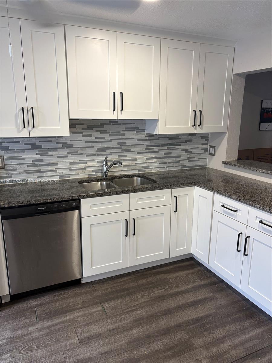 View photos, virtual tours, details... 9810 NW 10th St 88