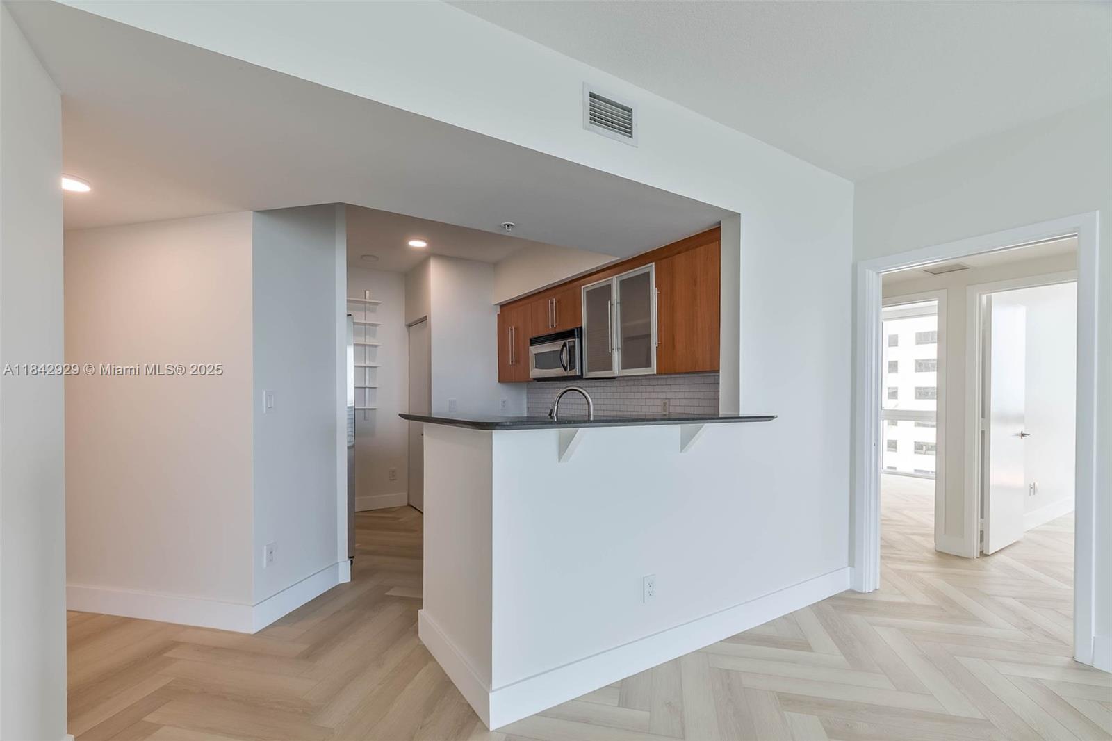 335 S Biscayne Blvd 1012