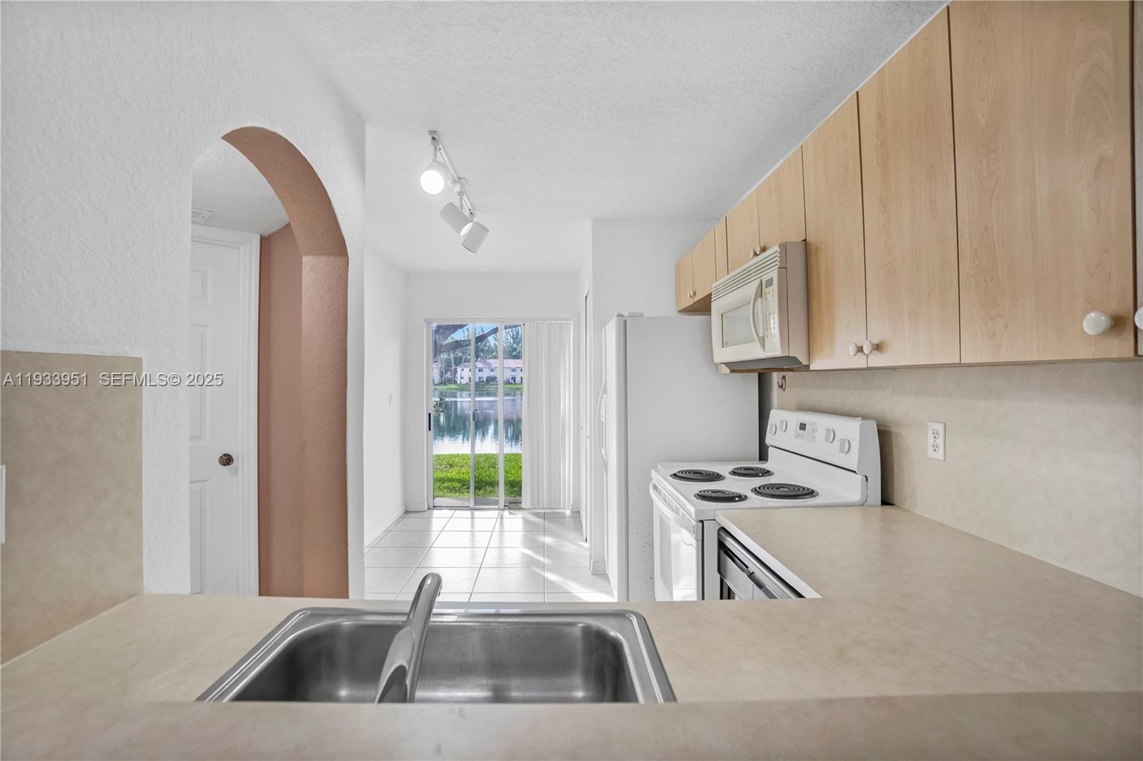 VENETIA GARDENS SOUTH CON - Residential