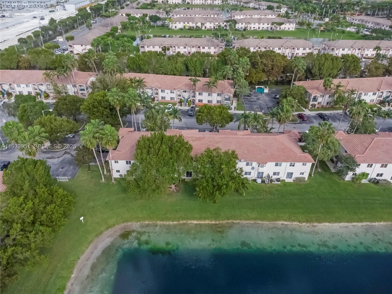 VENETIA GARDENS SOUTH CON - Residential