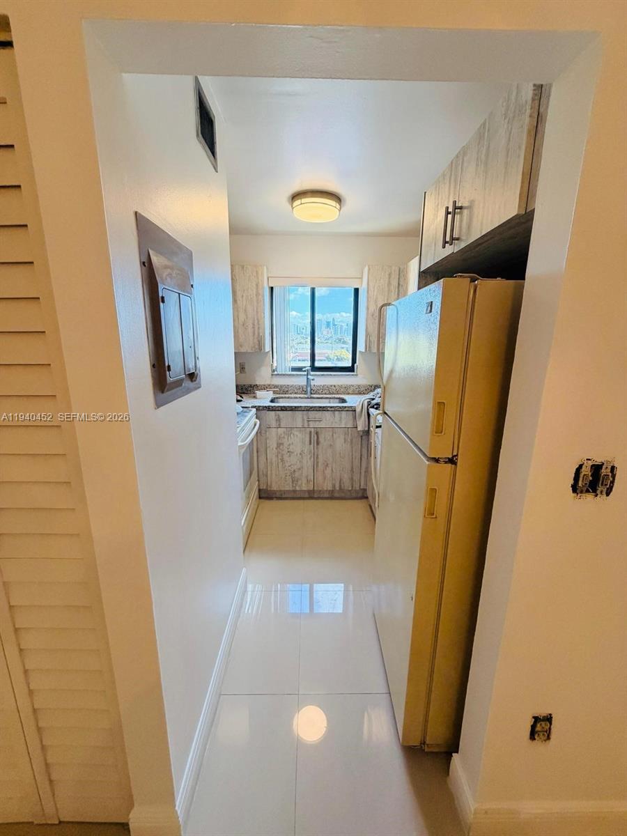 IDLEWILD PARK - Residential Lease