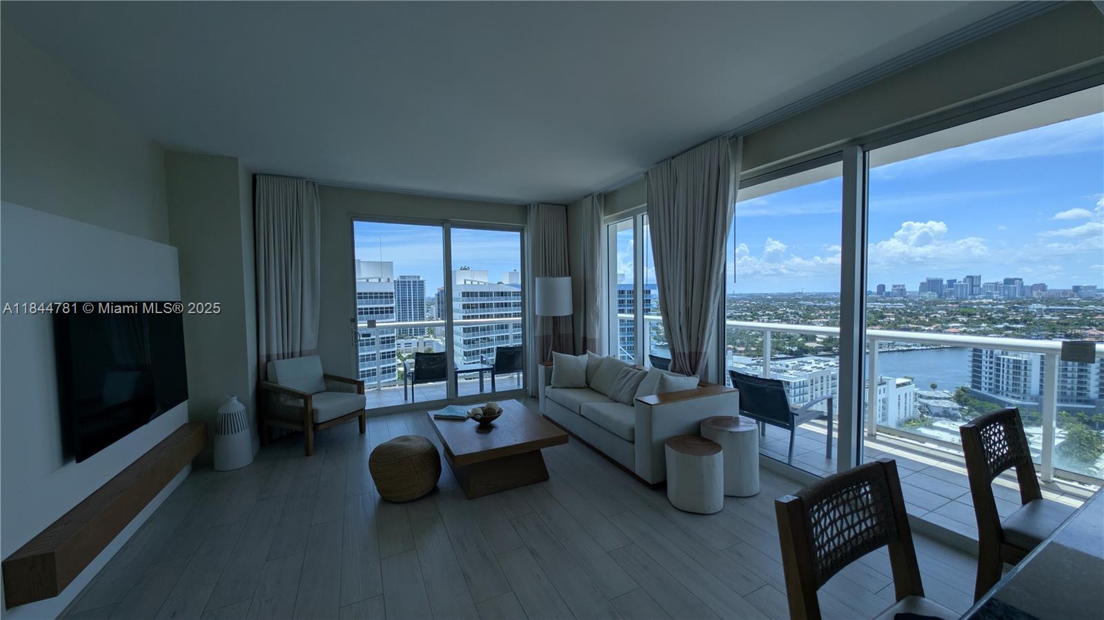 505 N Fort Lauderdale Beach Blvd 2501, Fort Lauderdale, FL, 33304/$625,000 1 505 N Fort Lauderdale Beach Blvd 2501