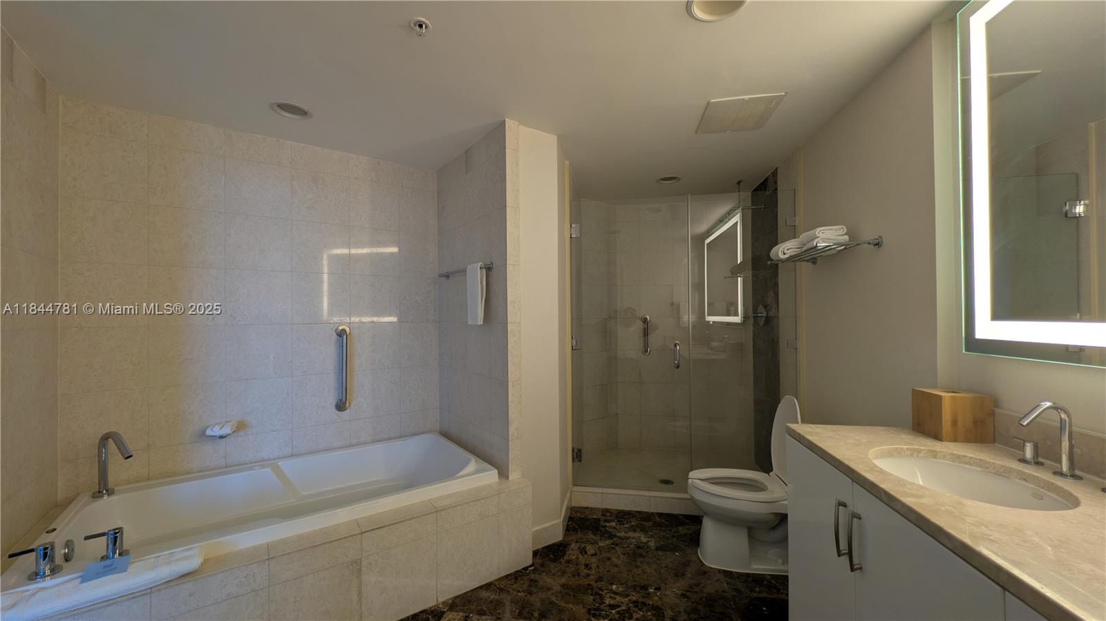 Q CLUB RESORT & RESIDENCE - Residential